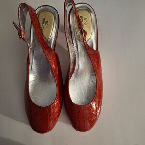 Ros Hommerson Womens Size 10W Bright Red Snake Print Sling Back Round Toe Pumps